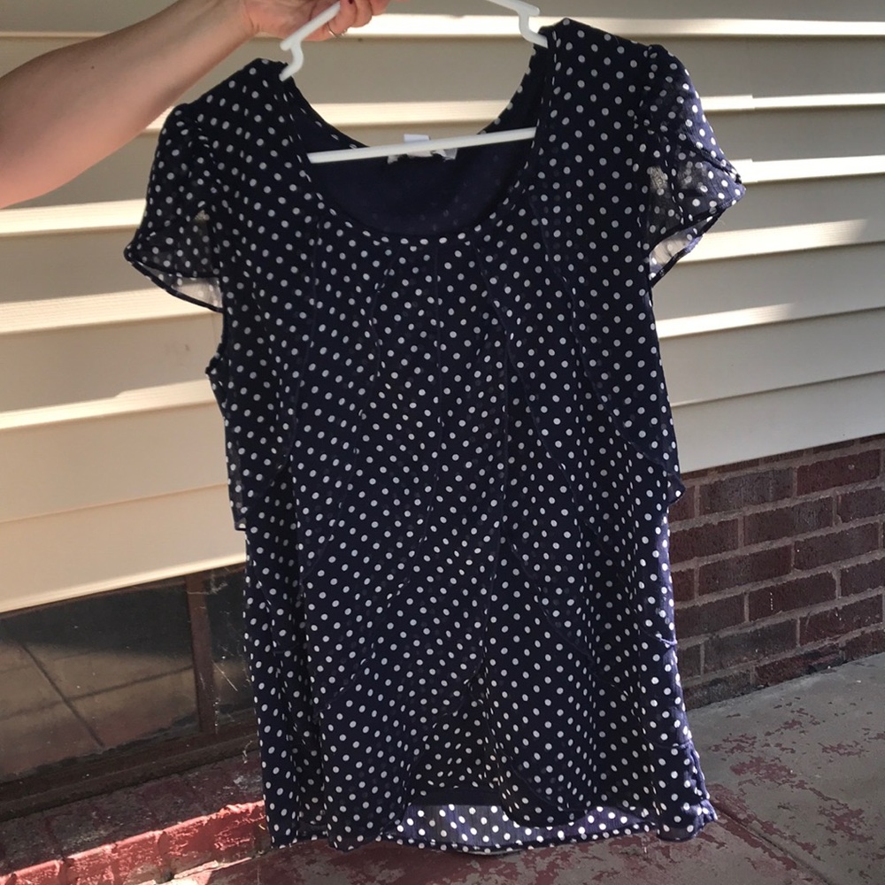 Dress barn flowy polka dot top